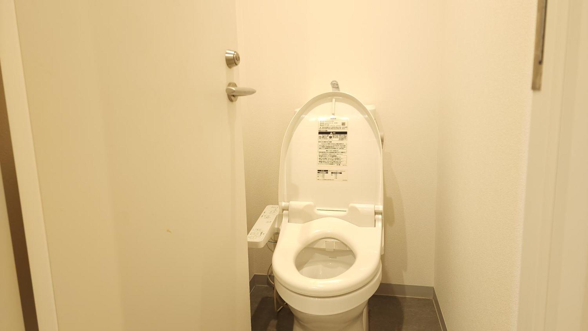 Acro Capsule Hotel Namba Dotonbori Osaka Exterior photo