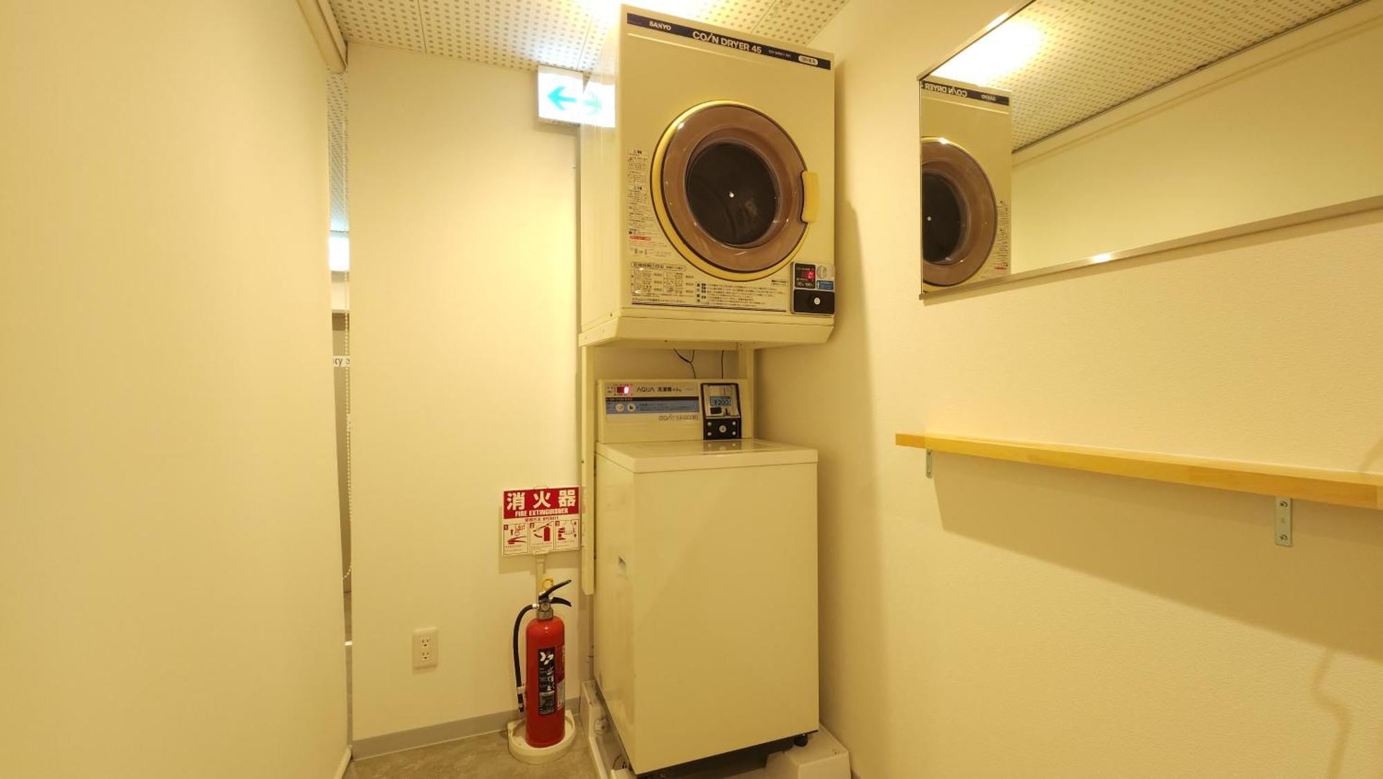 Acro Capsule Hotel Namba Dotonbori Osaka Exterior photo